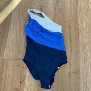 Summersalt Sidestroke swimsuit size 8